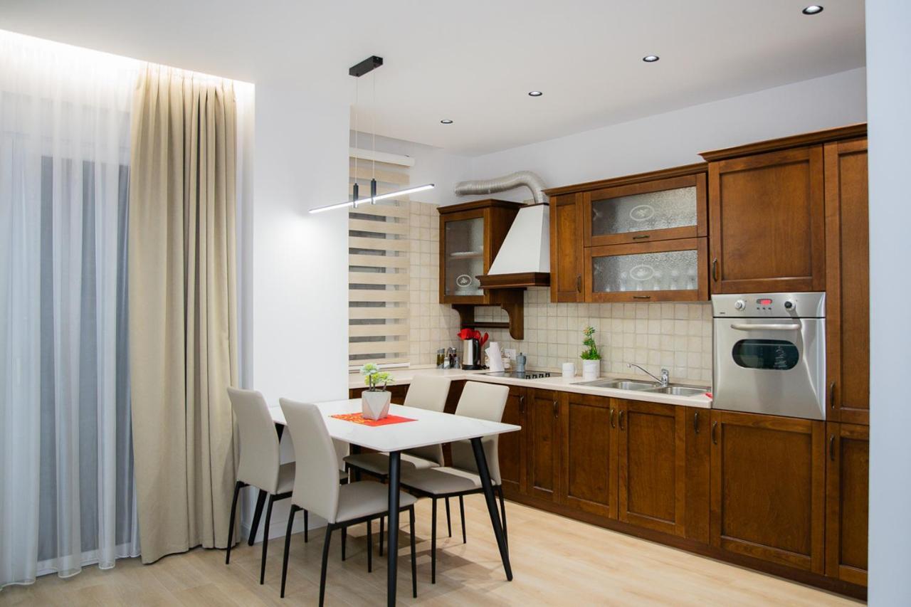 Bella Tirana Apartments Esterno foto