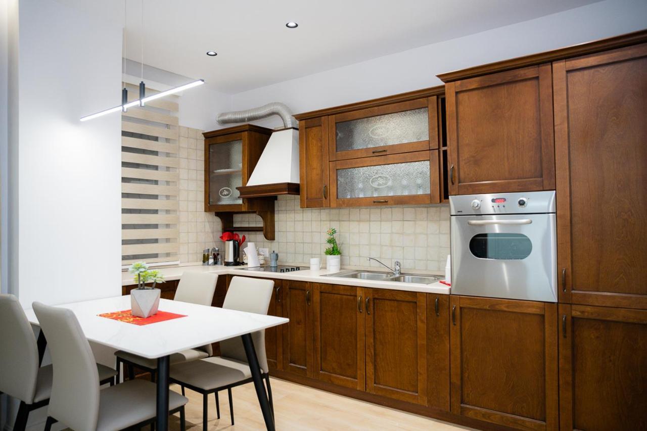Bella Tirana Apartments Esterno foto